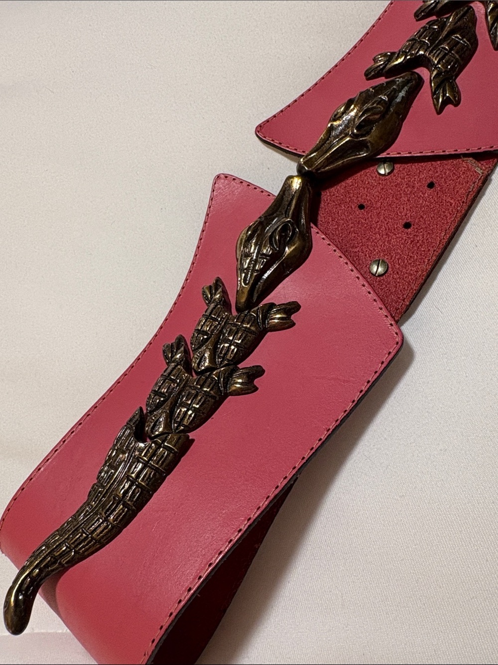 Italian Women’s Pink Crocodile-Accent Wide Belt 🇮🇹 - Picture 2 of 6